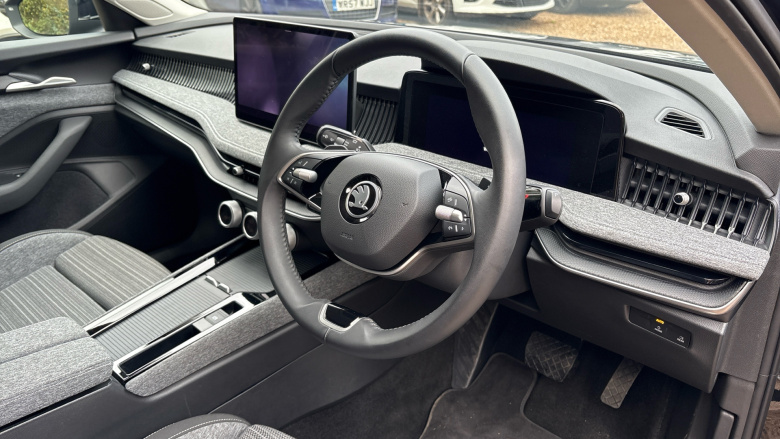 Skoda Superb 1.5 TSI iV SE Technology DSG 5dr Estate